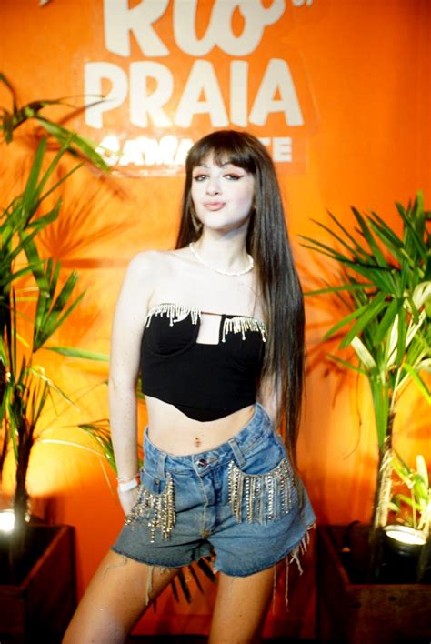 giovanna alparone nude|GIOVANNA ALPARONE DANÇA A SUA NOVA MÚSICA!.